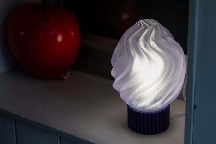 Diffuseur Meringue coloris blanc nacré, allumé